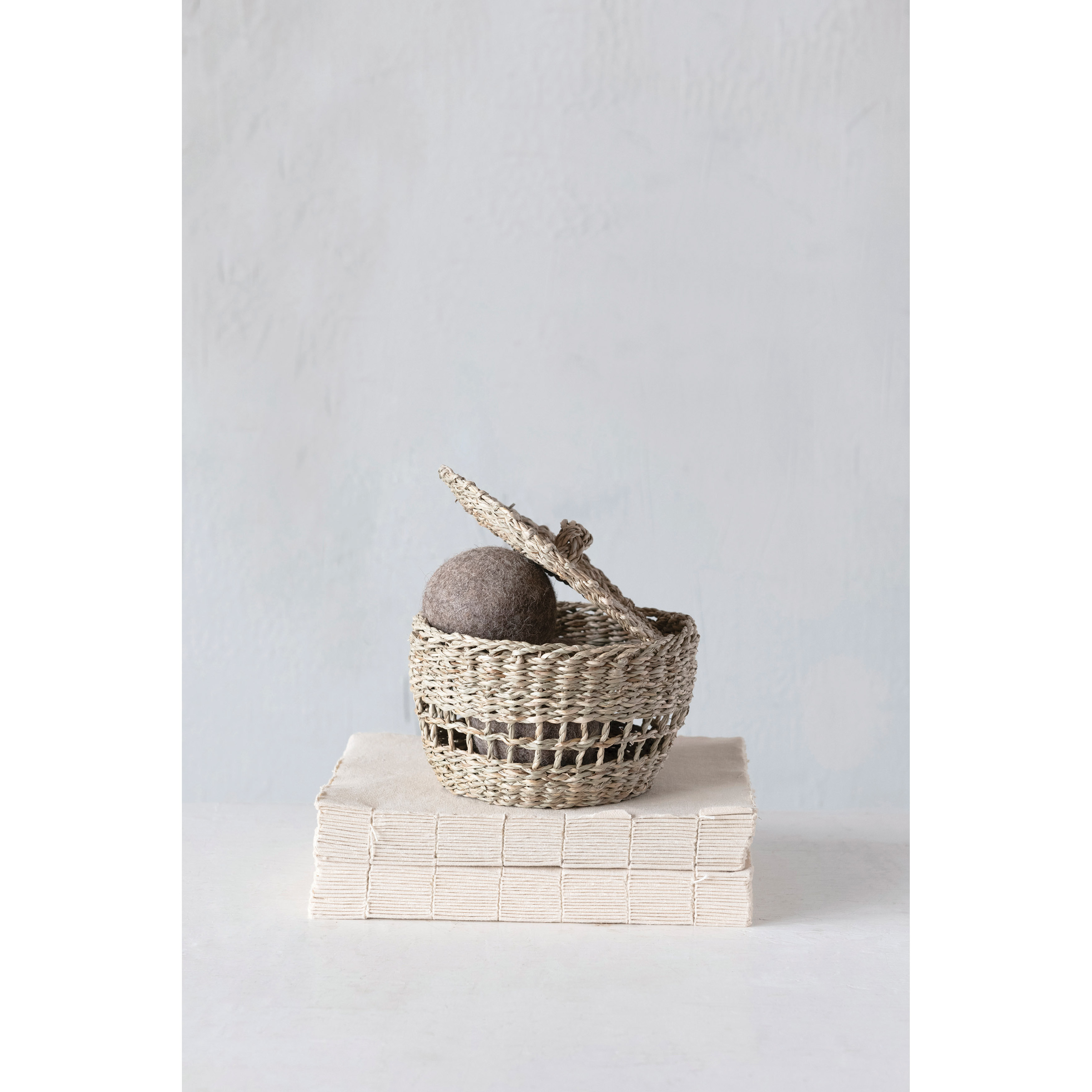 Hand-Woven Wicker Basket  Coal & Cove – Coal and Cove